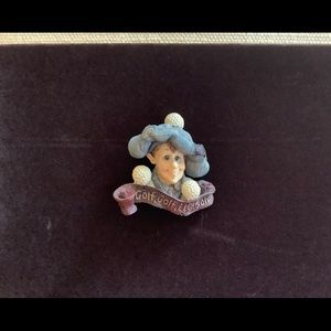 😊Golf pin for the ladies,vintage. Cute little elf with a well known golf saying